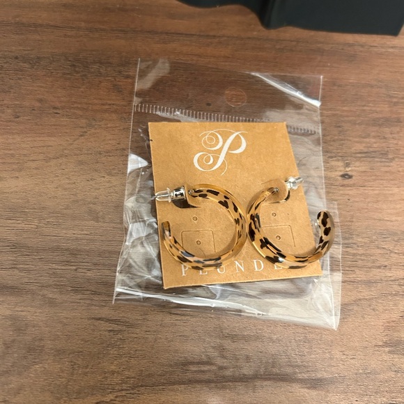 Leopard Print Hoop Earrings - Picture 3 of 3